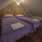 In Starigrad-paklenica 6867