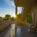 شقة In Starigrad-paklenica 6867