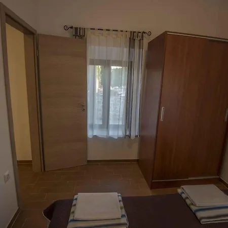In Starigrad-paklenica 6867 Apartman Starigrad Paklenica