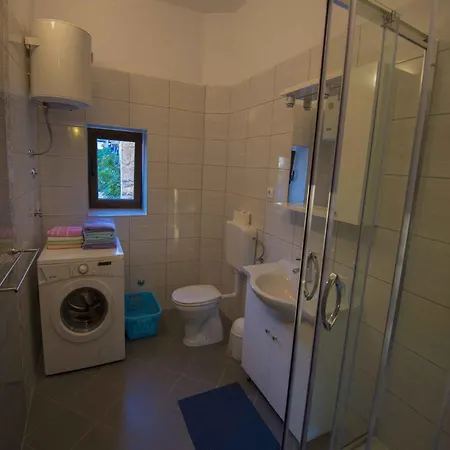 In Starigrad-paklenica 6867 Apartman