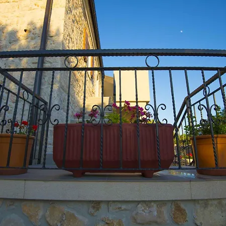 Apartman In Starigrad-paklenica 6867