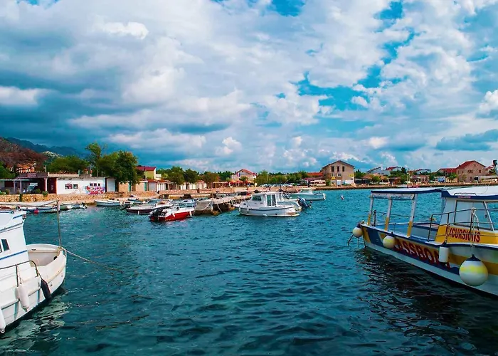 In Starigrad-paklenica 6867 아파트