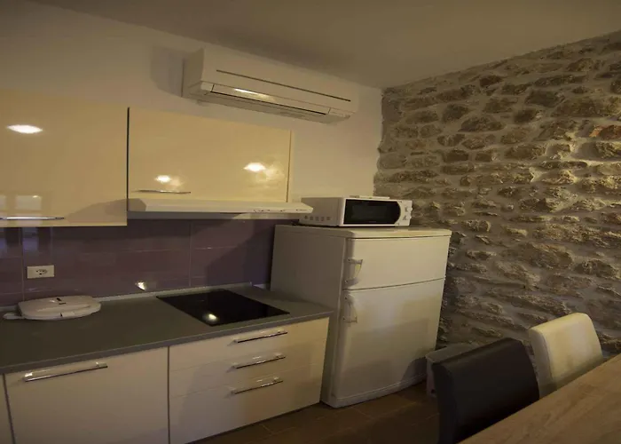 In Starigrad-paklenica 6867 아파트