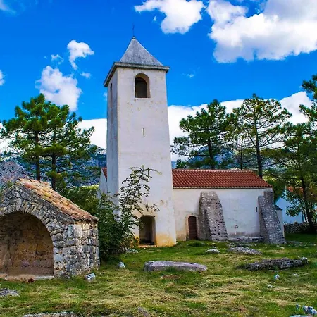 In Starigrad-paklenica 6867 Starigrad Paklenica