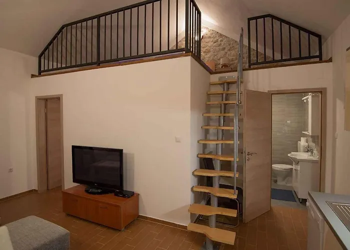 In Starigrad-paklenica 6867 Lejlighed *